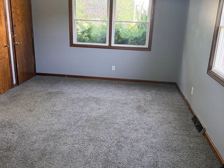 204 Chapel Ridge St #204 — Photo 2
