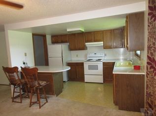 402 6th Ave W, Swea City, IA 50590