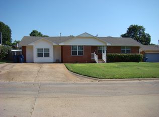 418 Olive Blvd, Lindsay, OK 73052