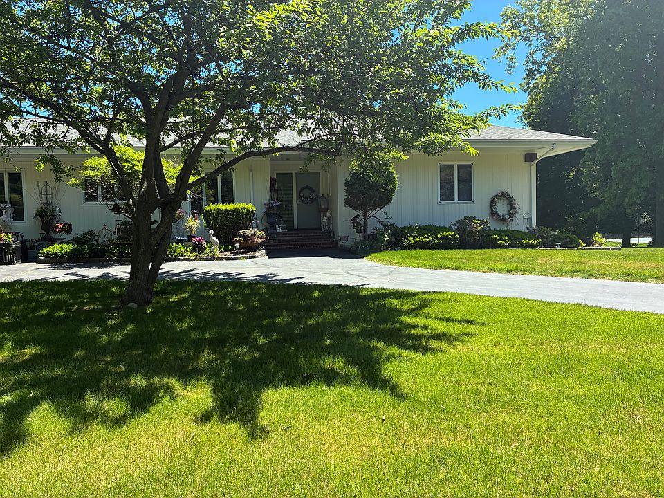 2nd image of 10 Heron Rd