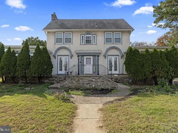 824 Lindale Ave, Drexel Hill, PA 19026