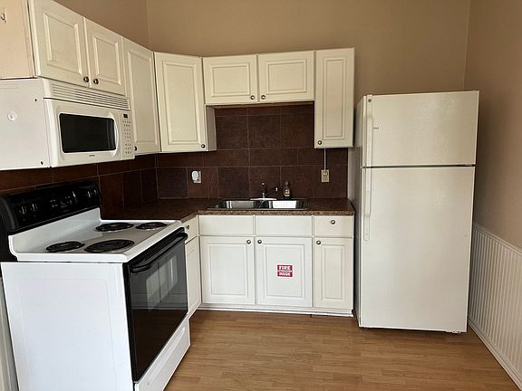 5th image of 419 W Mesquite Ave #5