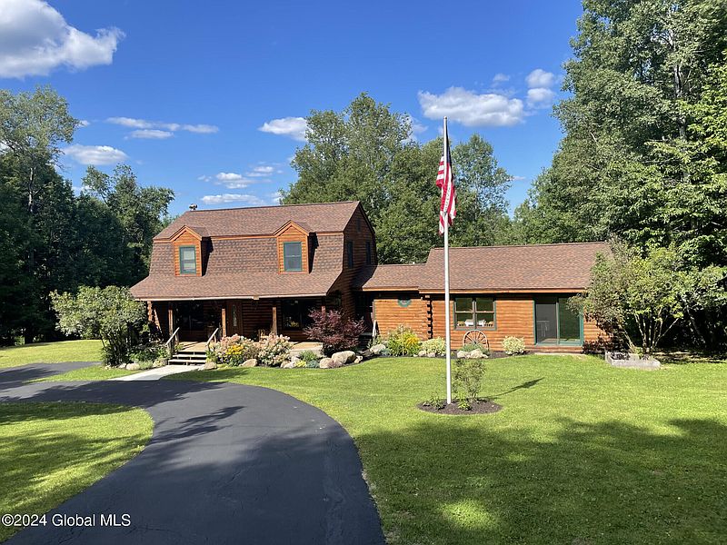 3rd image of 266 Bowen Road