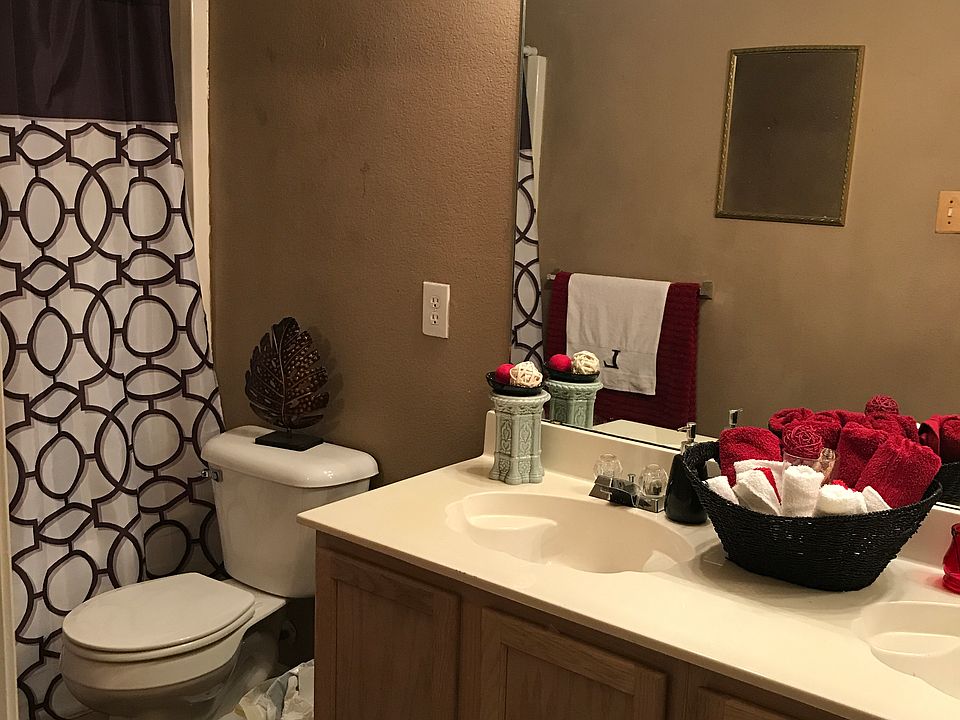 1st image of 4228 Boxwood Dr