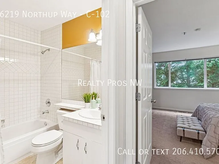 16219 Northup Way #C102 — Photo 27