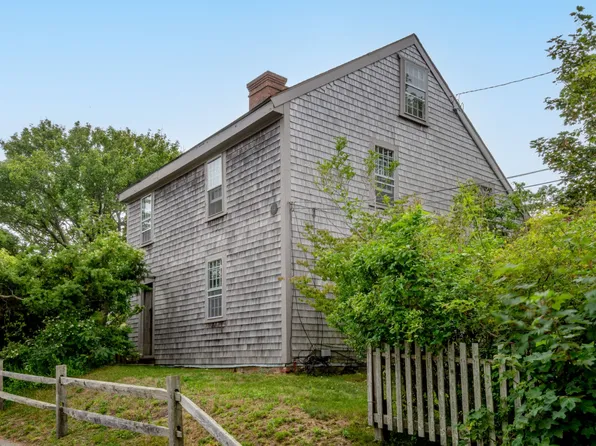 3 Bear St, Nantucket, MA 02554
