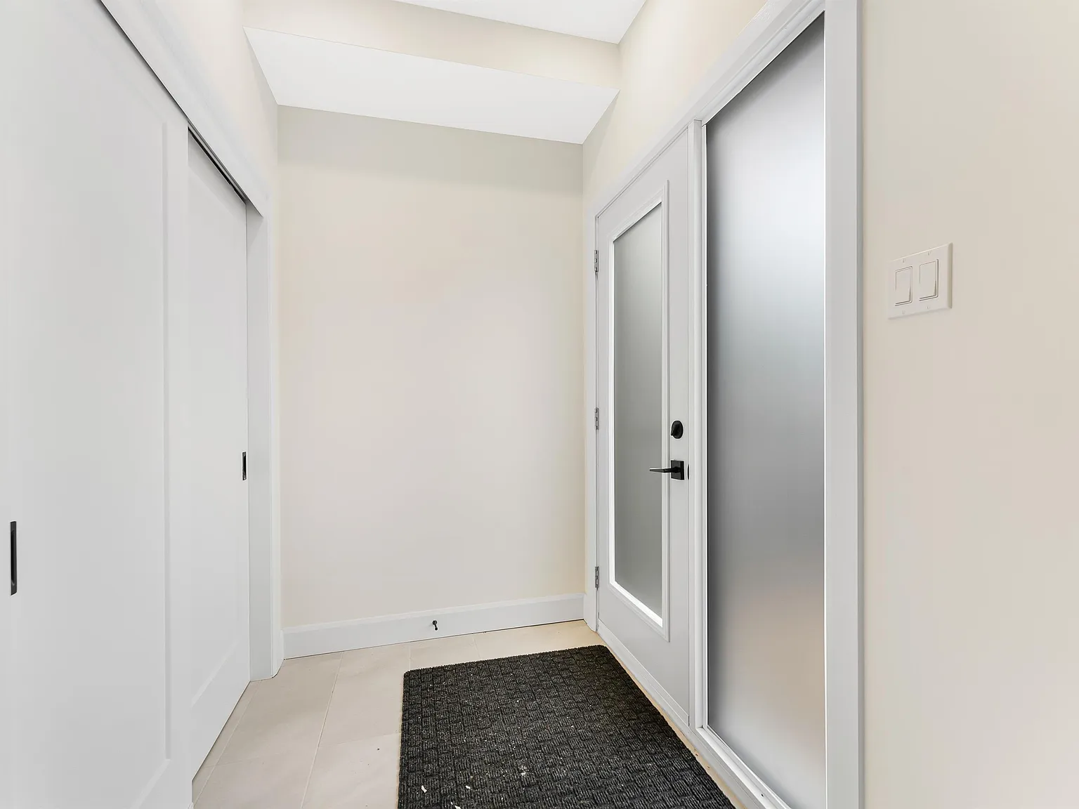 847 Woodroffe Avenue — Photo 2
