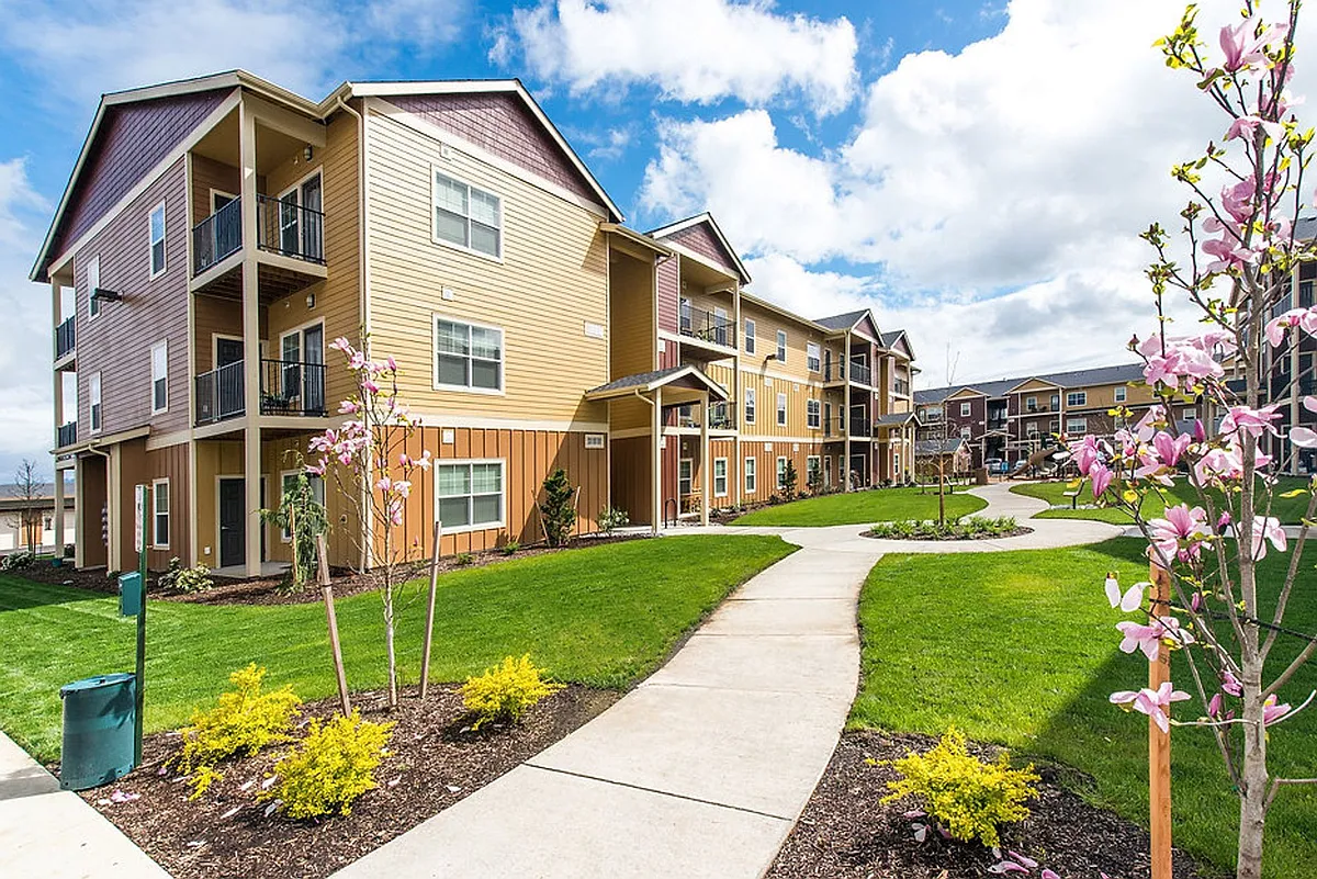 Building Photo - Alder Pointe at Scotton Landing