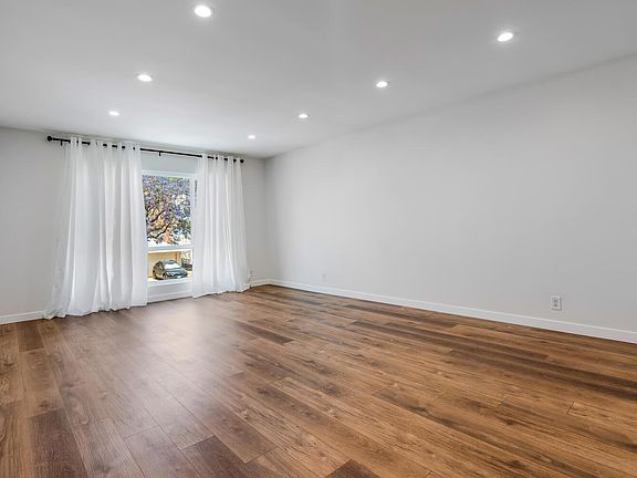 5th image of 236 W Loraine St #236