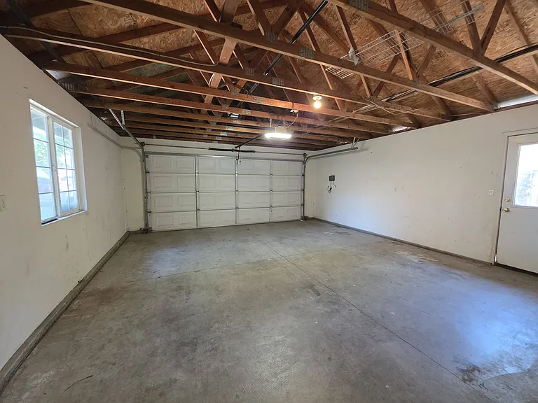 819 Black Walnut Way — Photo 20