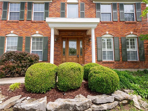 3rd image of 5360 Southview Hills Ct