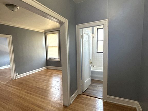 4th image of 740 E 79th St #M1x1