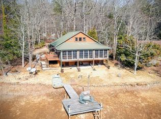 735 Chattooga Lake Rd, Mountain Rest, SC 29664