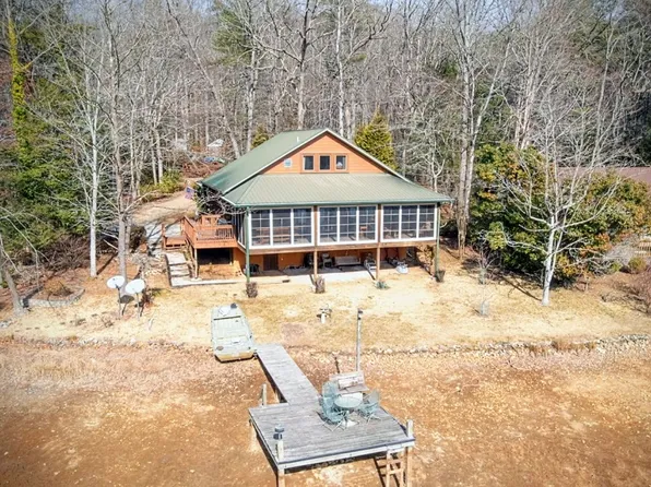 735 Chattooga Lake Rd, Mountain Rest, SC 29664