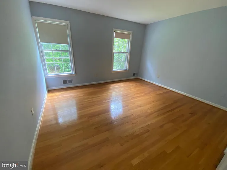330 River Bend Rd — Photo 12