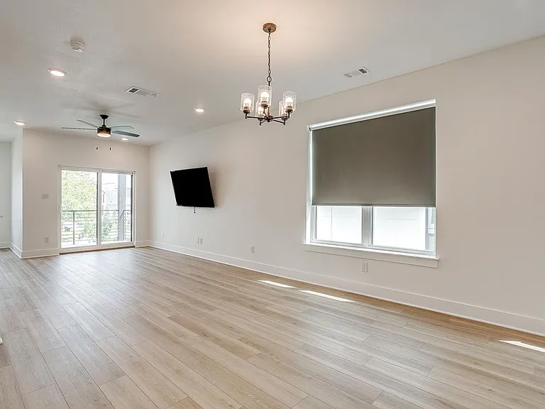 2345 Benbrook Blvd — Photo 54