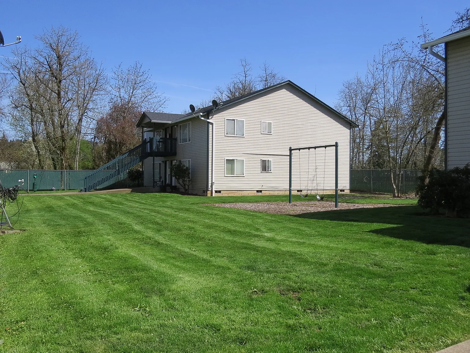 Willow Place — Photo 2