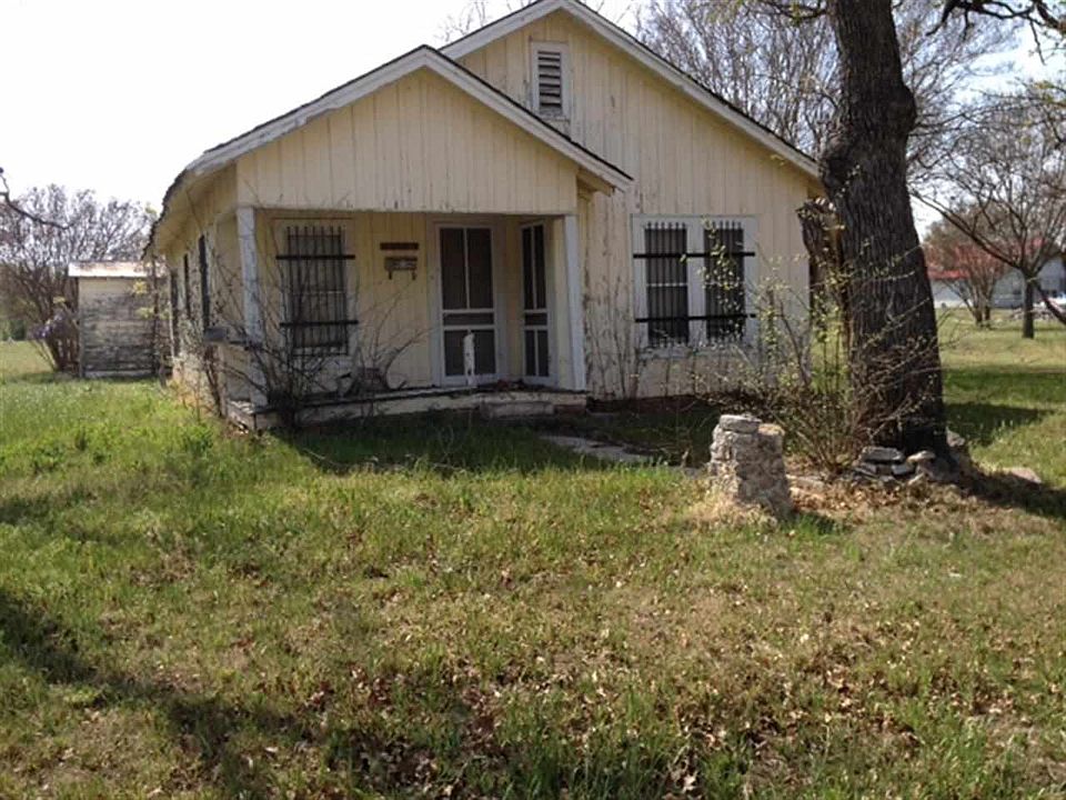 2nd image of 708 S Pierce St