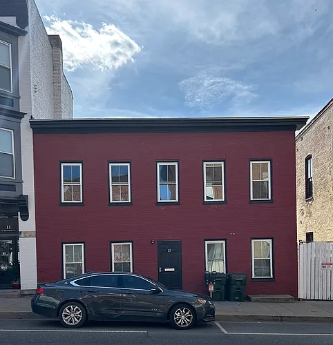 15 W Franklin St #1 Photo 1