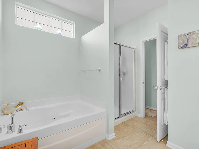 17 Thomas Bee Dr — Photo 36