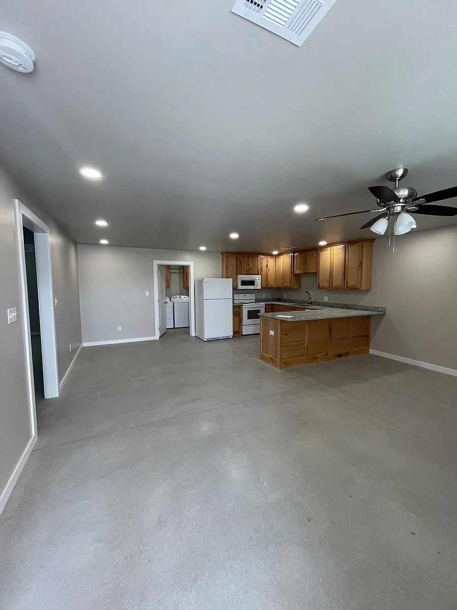 Building Photo - 13807 County Road 1554