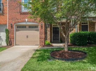 120 Longchamp Ln, Cary, NC 27519