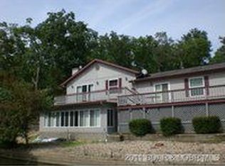 261 Pleasantview Dr, Sunrise Beach, MO 65079