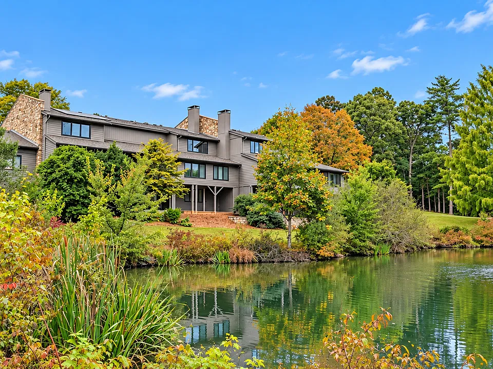 403 Crowfields Dr