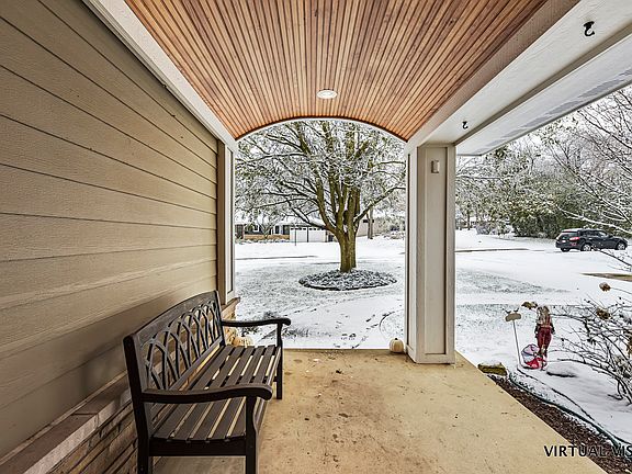 4th image of 289 Abbotsford Ct