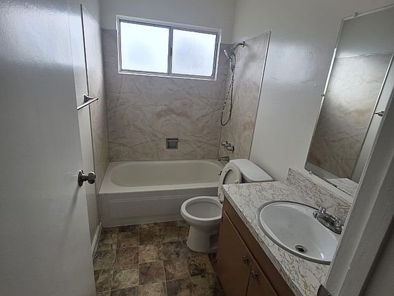 5th image of 716 Stannage Ave APT 3
