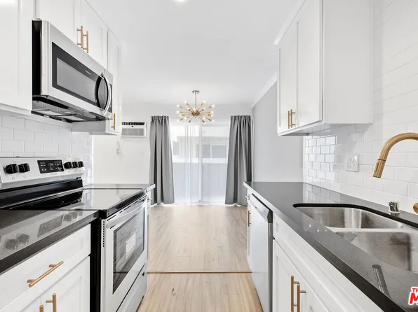 960 Larrabee St APT 214, West Hollywood, CA 90069