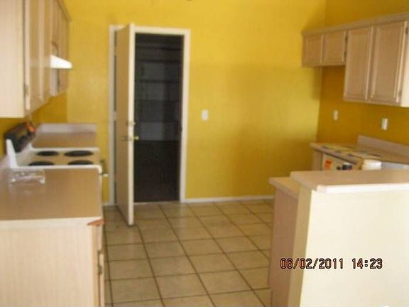 3rd image of 850 N 62nd Ave