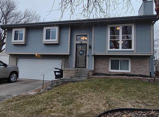 15238 Grover St, Omaha, NE 68144