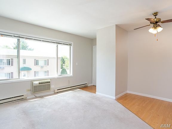 2nd image of 611 W Park Ave #D