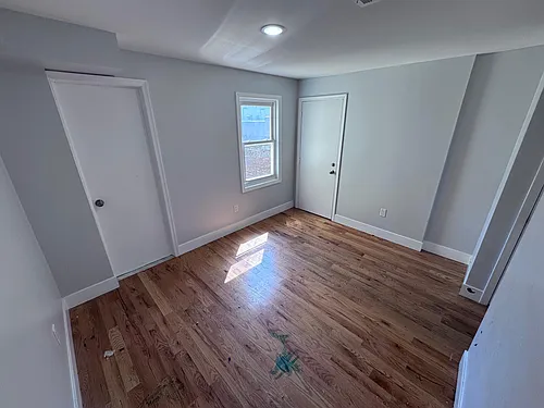 132 Walnut St Photo 1