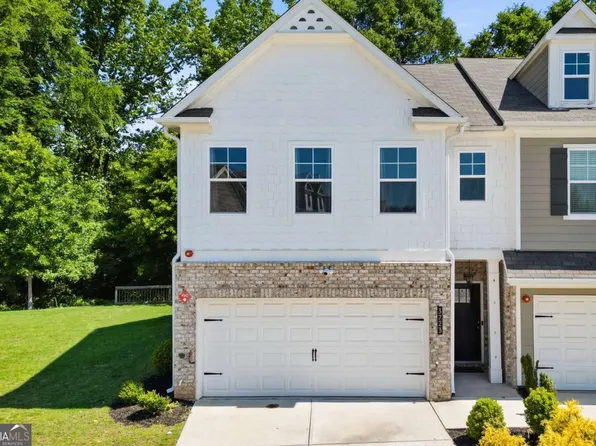 3723 Gardenwick Rd, Powder Springs, GA 30127