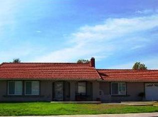 2354 N Apple St, Rialto, CA 92377