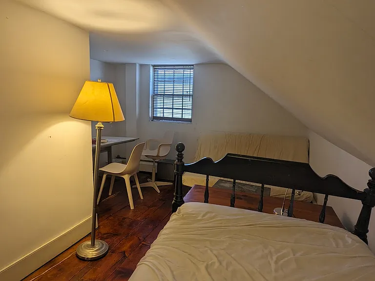 Bedroom overview.