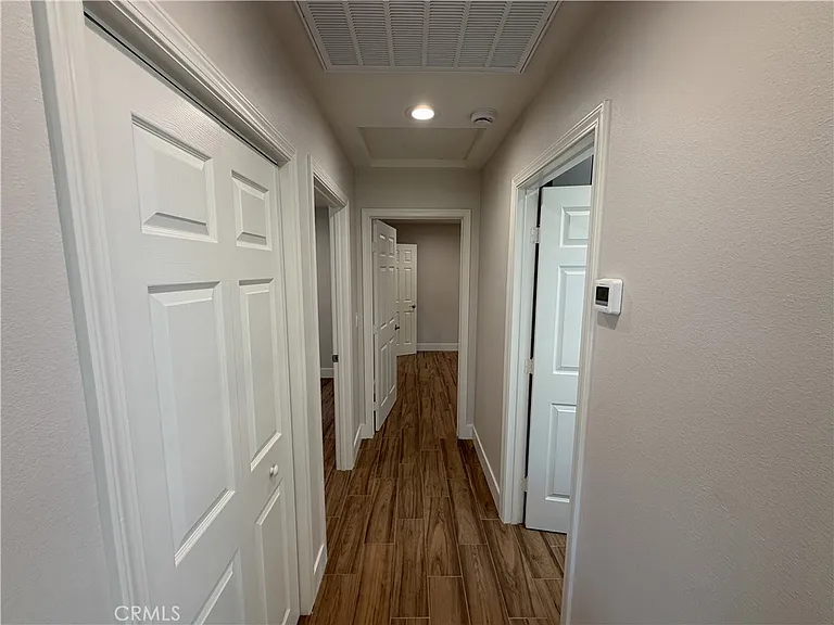 435 N Cypress St #D — Photo 11