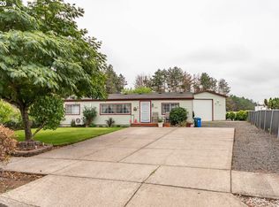 4923 Morely Loop, Eugene, OR 97402