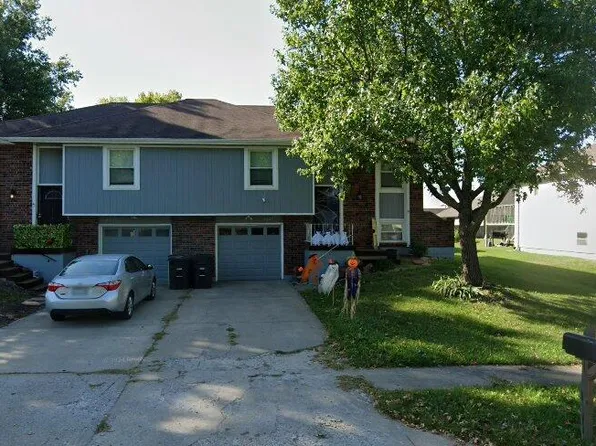 8421 E 170th St, Belton, MO 64012