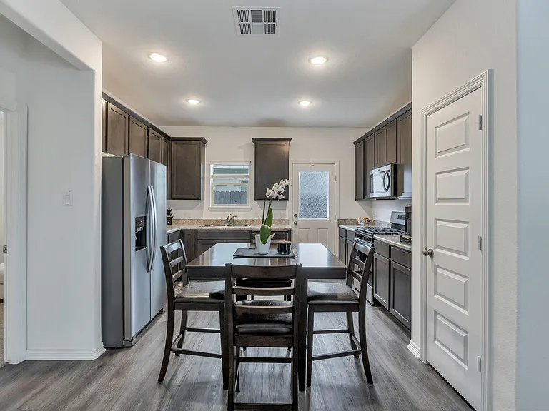 16751 Rover Ln — Photo 5
