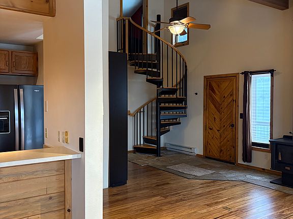 5th image of 2590 Anthonys Cir