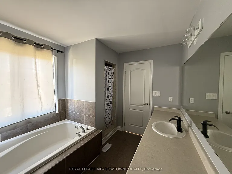 45 Bleasdale Ave — Photo 19