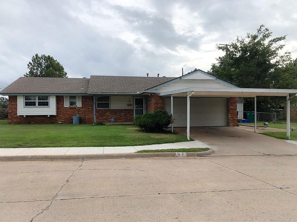 1st image of 2 Philbrooke Dr