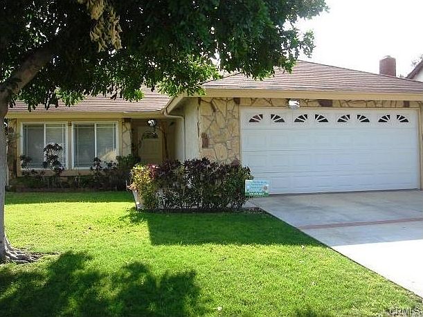 1st image of 3033 E Cecelia St