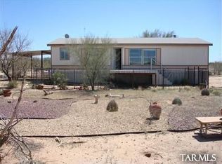 9020 S Honeysuckle Farm Trl, Tucson, AZ 85735