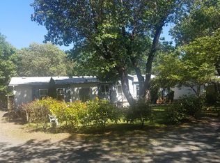 8941 Monument Dr, Grants Pass, OR