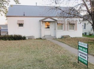 803 N Jones Ave, Norton, KS 67654