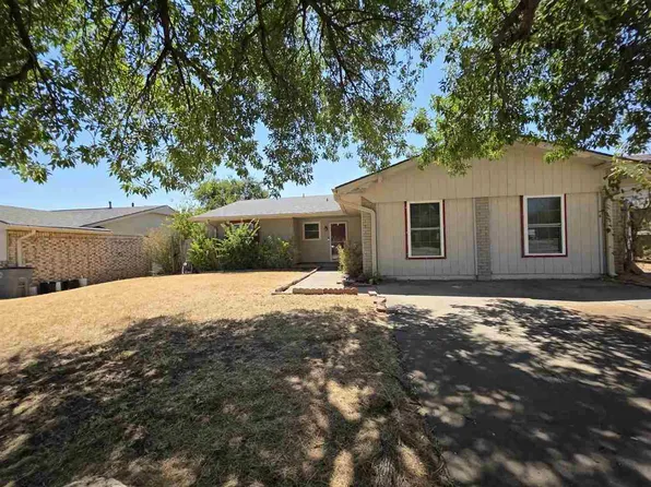 6926 SW Cherokee Ave, Lawton, OK 73505